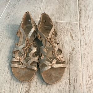 Reaction by Kenneth Cole sandals